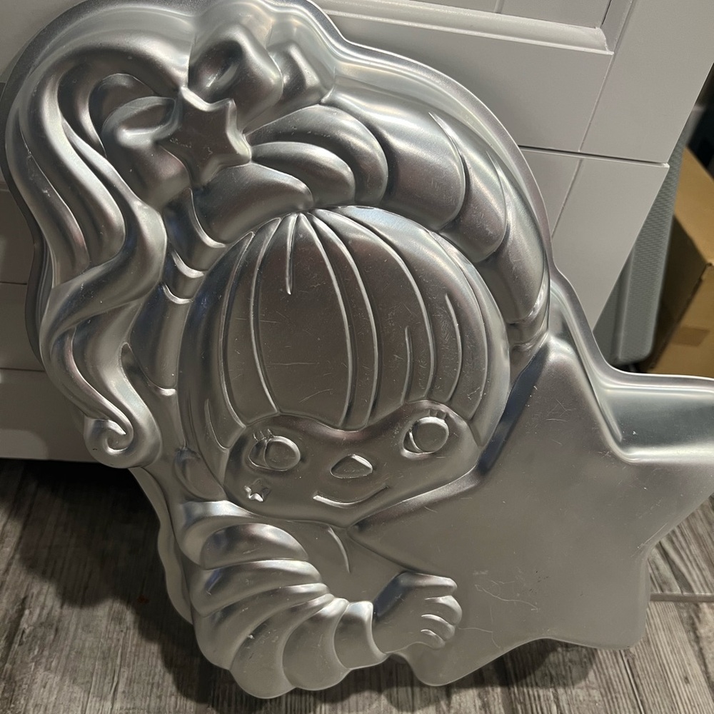 Rainbow Brite Wilton Cake Pan